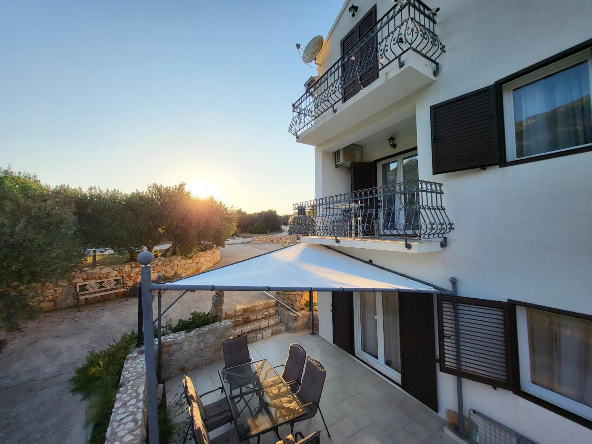 Apartments Pitve Елса Экстерьер фото