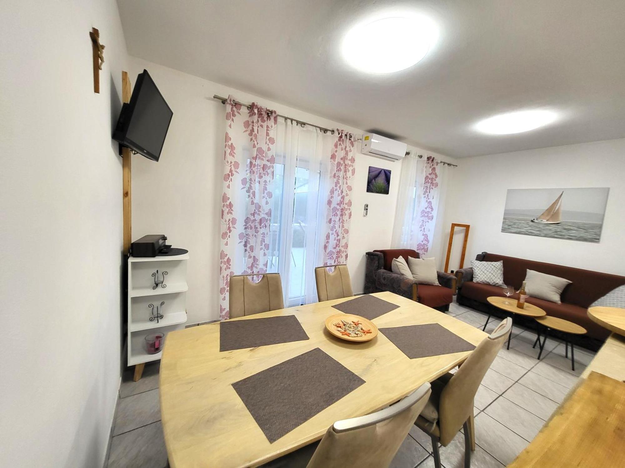 Apartments Pitve Елса Экстерьер фото